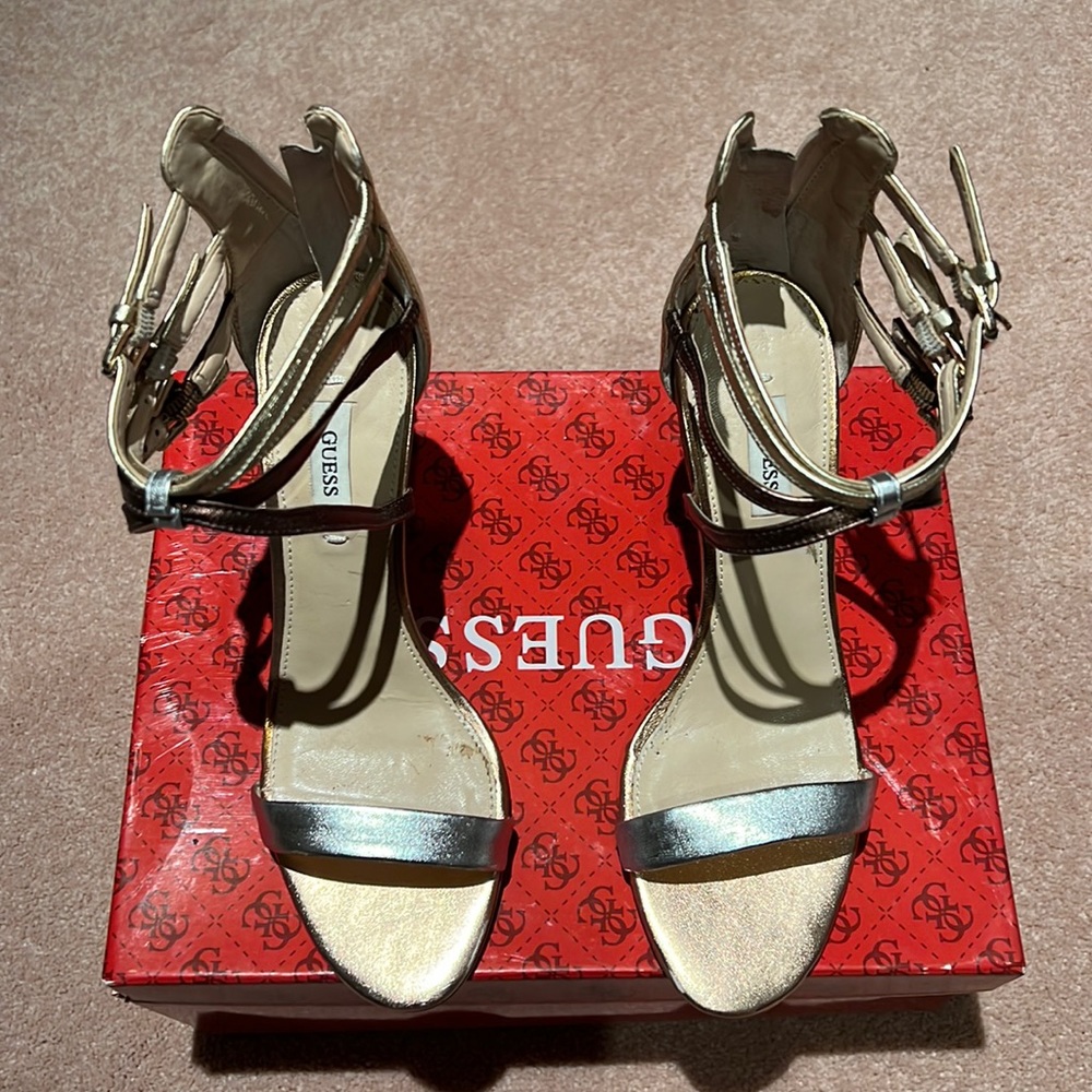 Beautiful multi color dress shoes